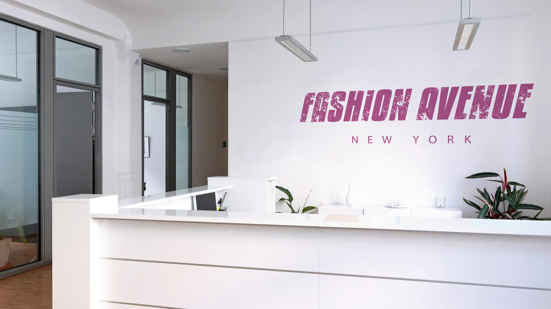 firmenlogo auf wand bedrucken, jeder fläche